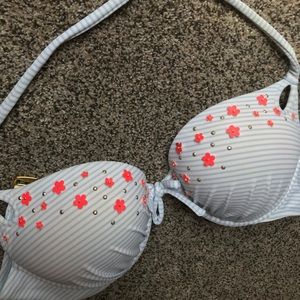 Victoria’s Secret bikini top.
